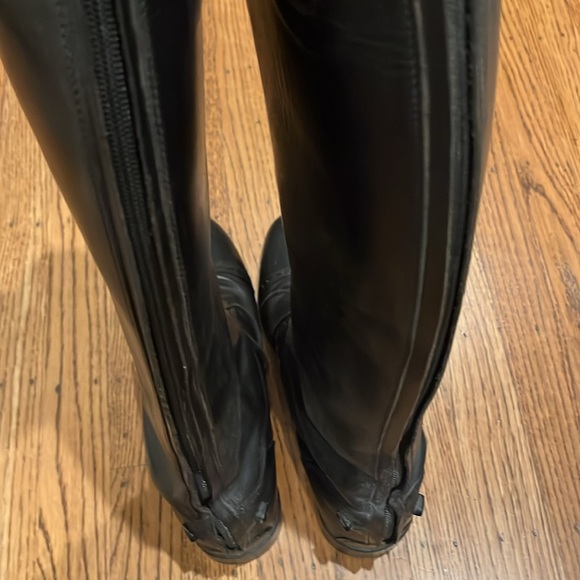 Ariat Boots - Picture 4 of 10